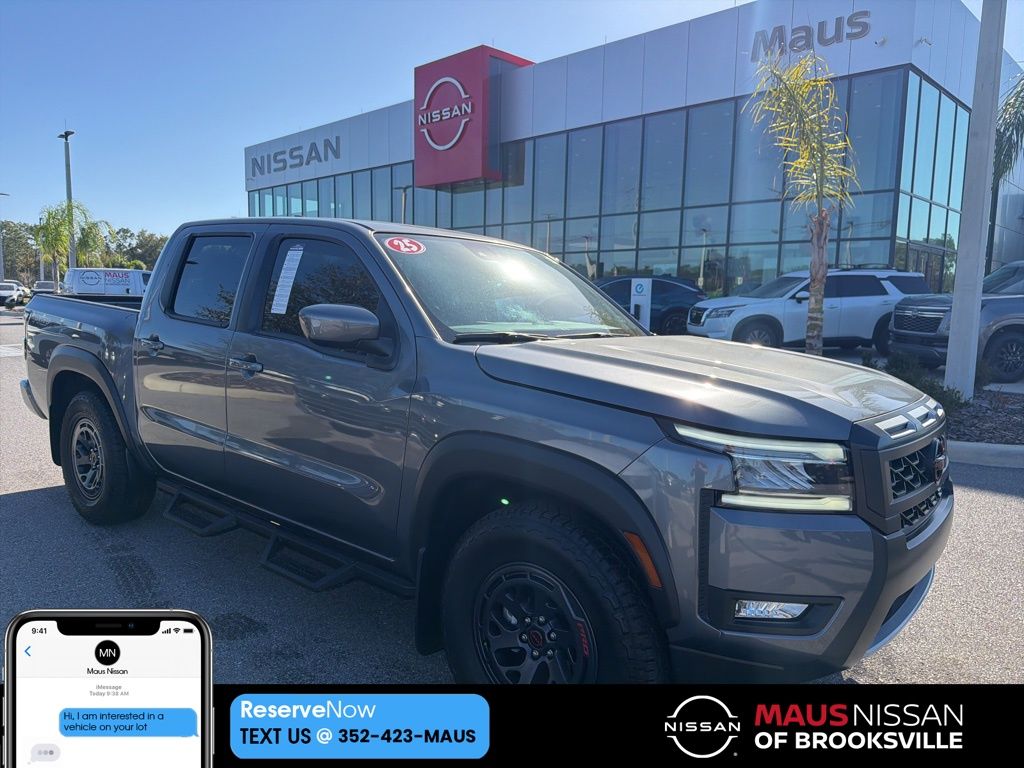 2025 Nissan Frontier PRO-X's photo