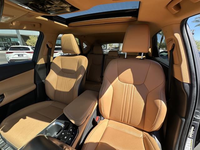 2025 Lexus NX 350h Premium photo 9