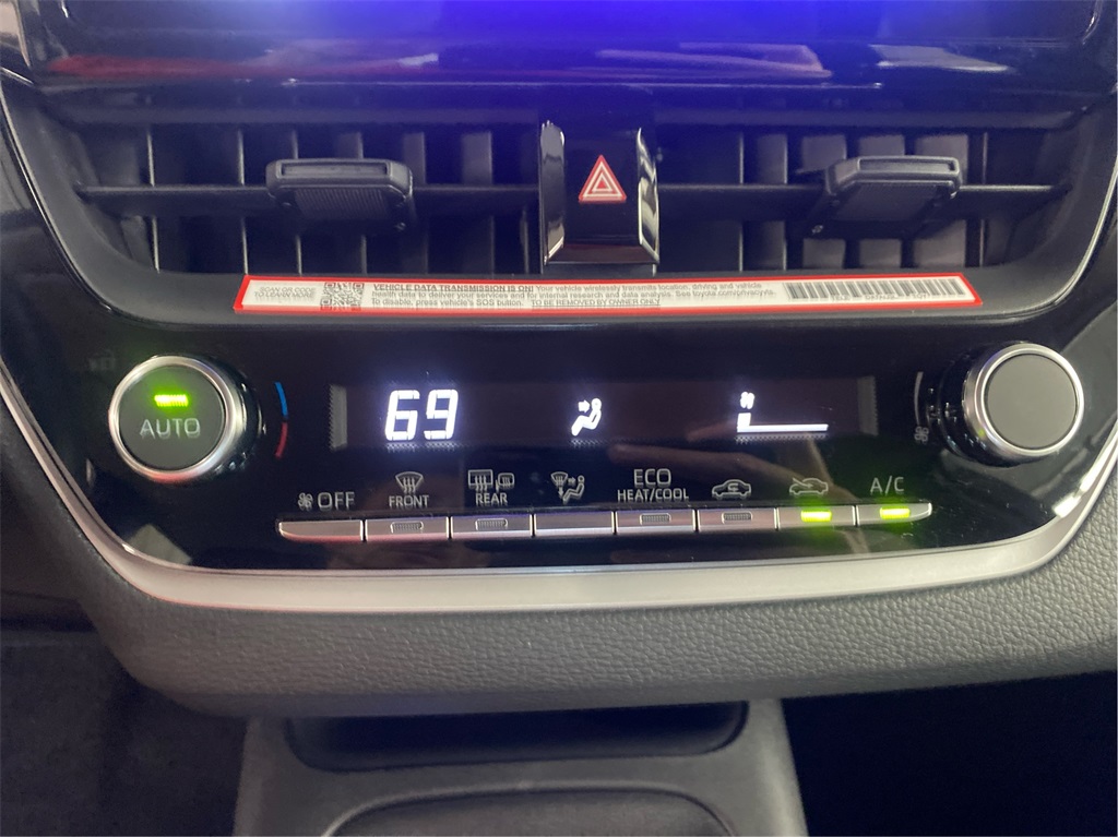 2025 Toyota Corolla LE photo 5