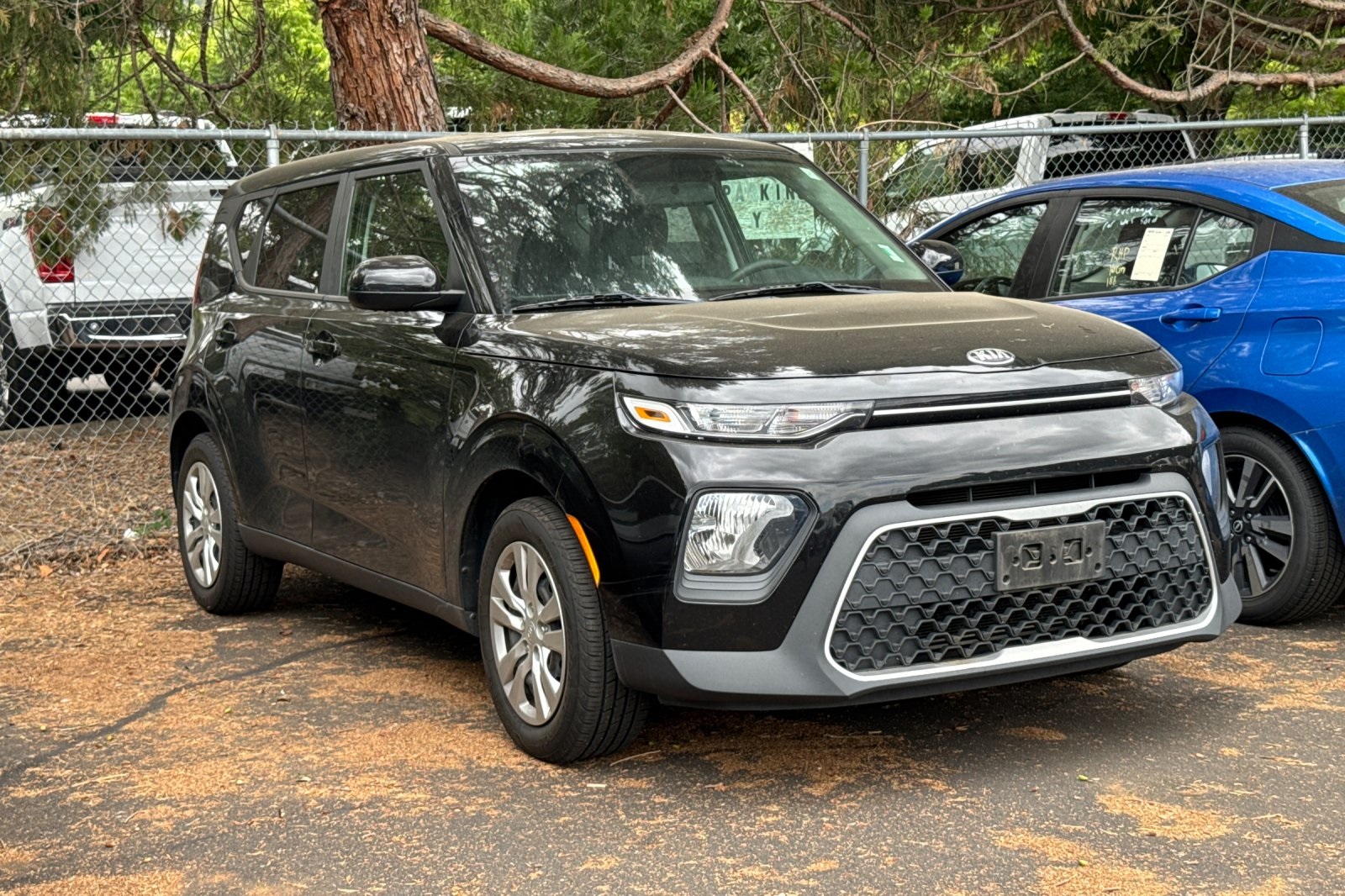 2020 Kia Soul LX photo 2