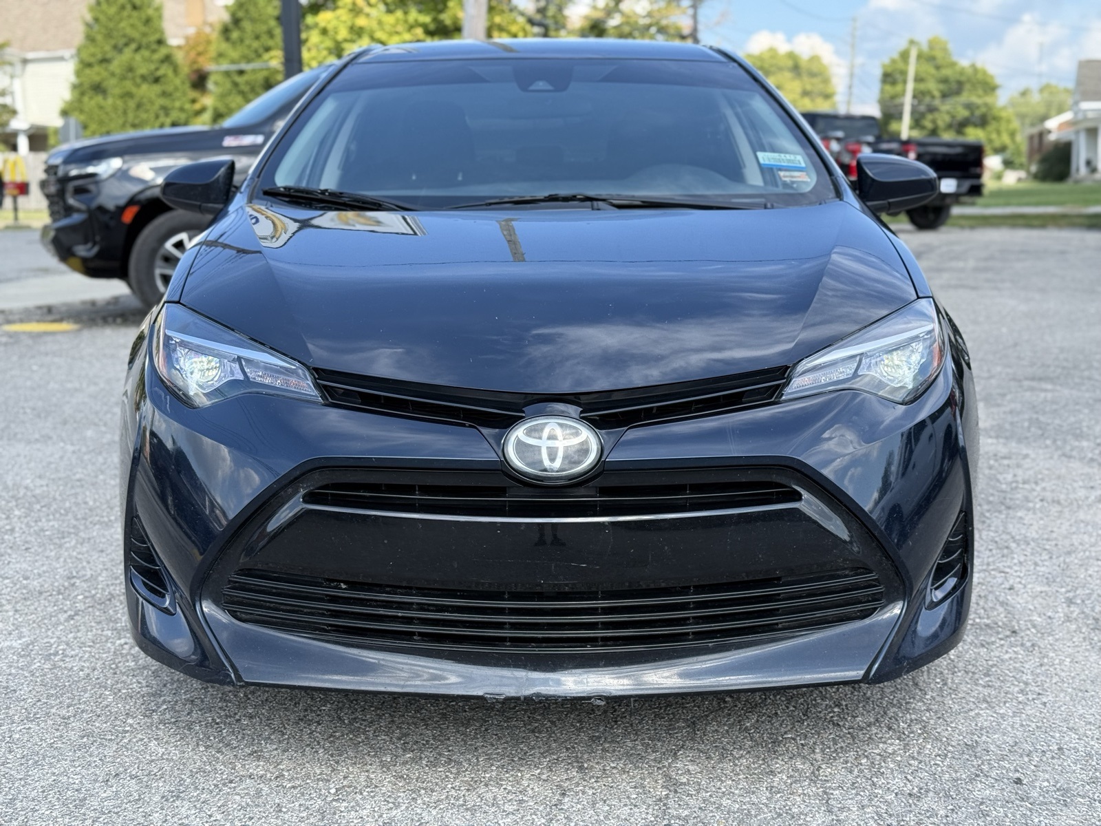 2017 Toyota Corolla LE photo 5