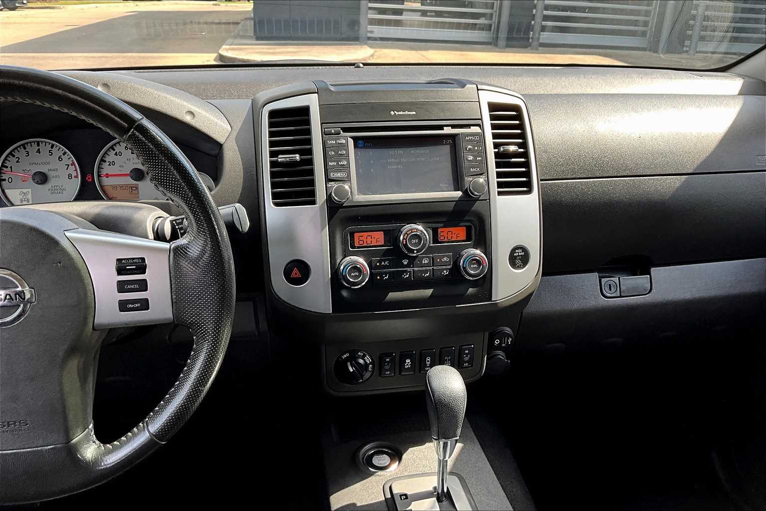2021 Nissan Frontier PRO-4X photo 17