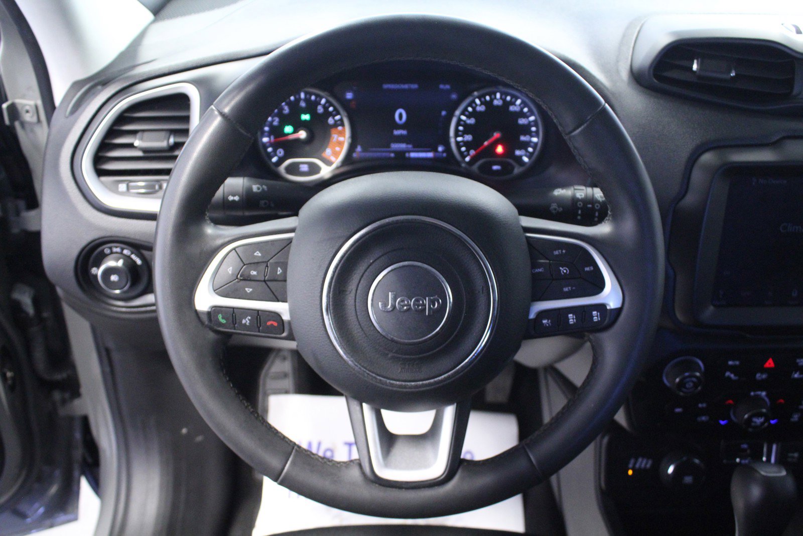 2021 Jeep Renegade Latitude photo 16