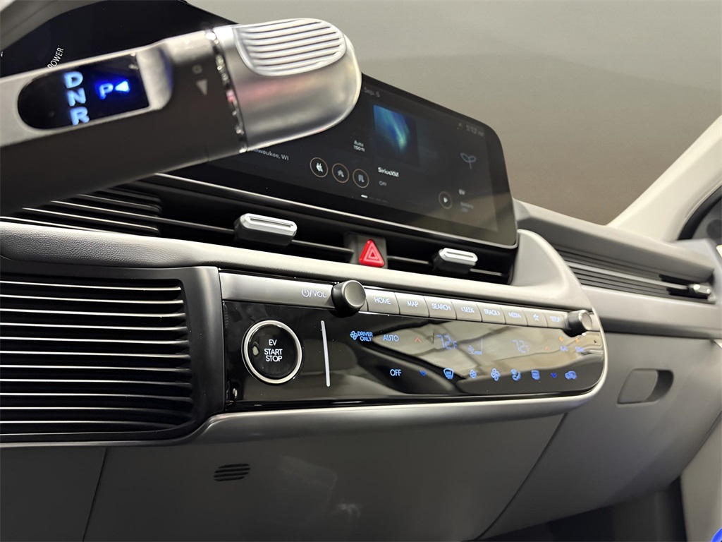 2025 Hyundai Ioniq 5 Limited photo 8