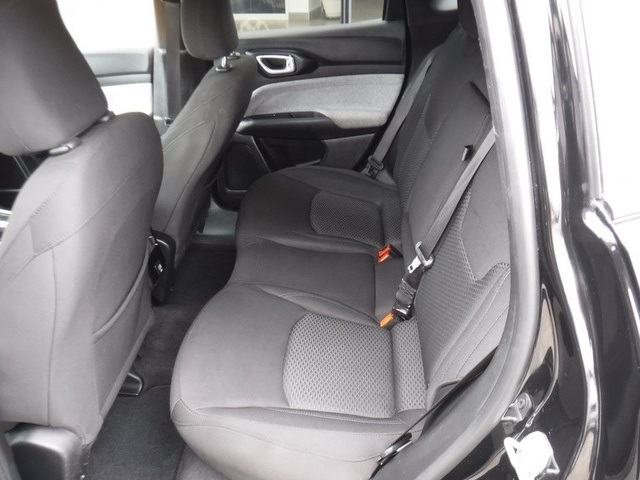 2023 Jeep Compass Sport photo 34