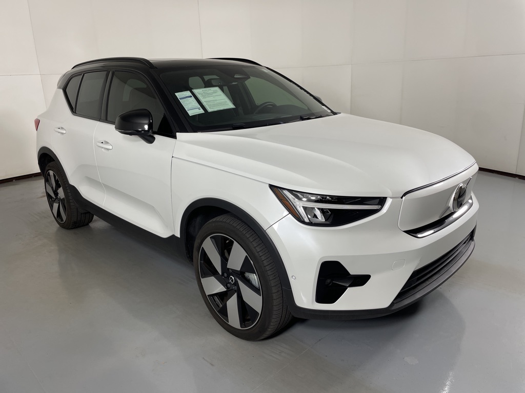 Used 2023 Volvo XC40 Plus with VIN YV4ED3UL1P2011438 for sale in Scottsdale, AZ