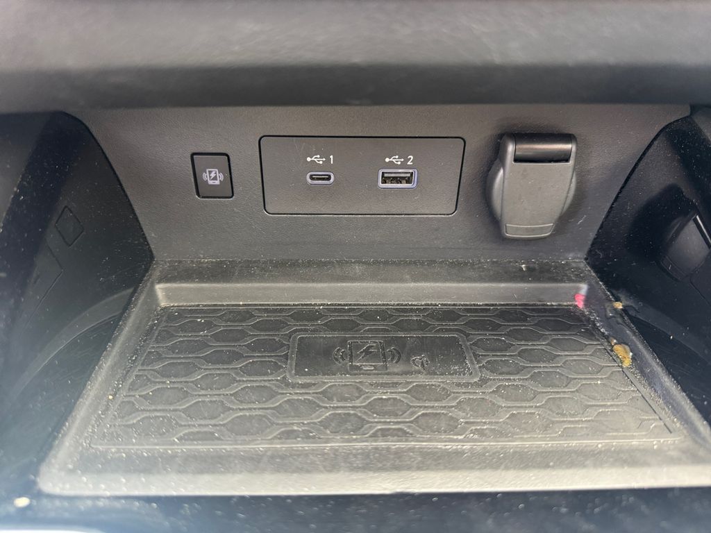 2023 Nissan Altima SR photo 24