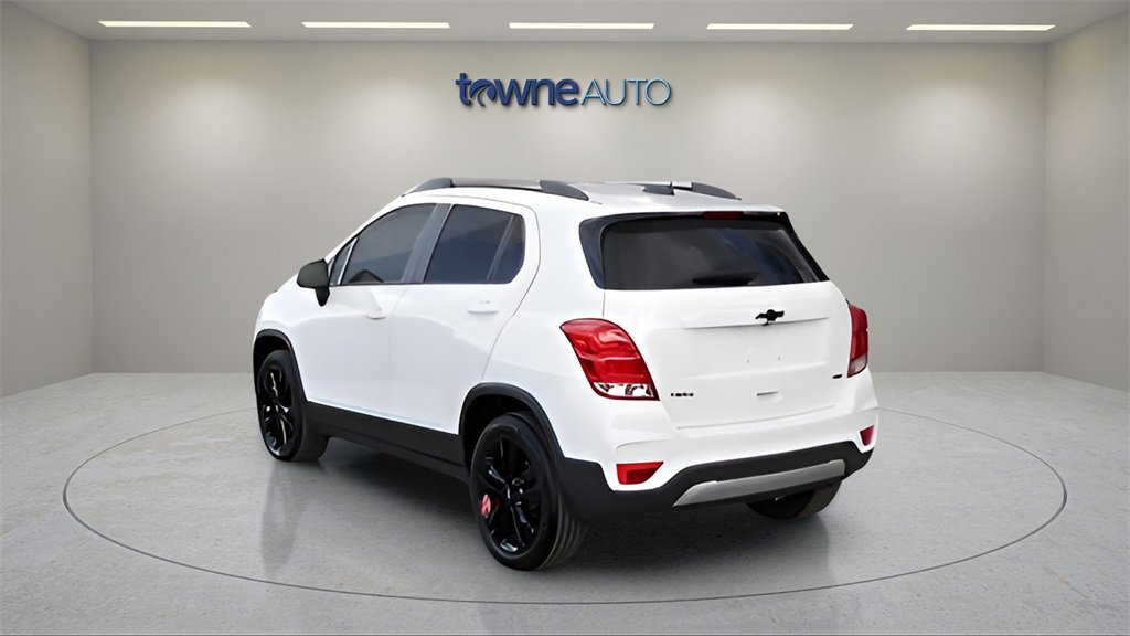 2020 Chevrolet Trax LT photo 3