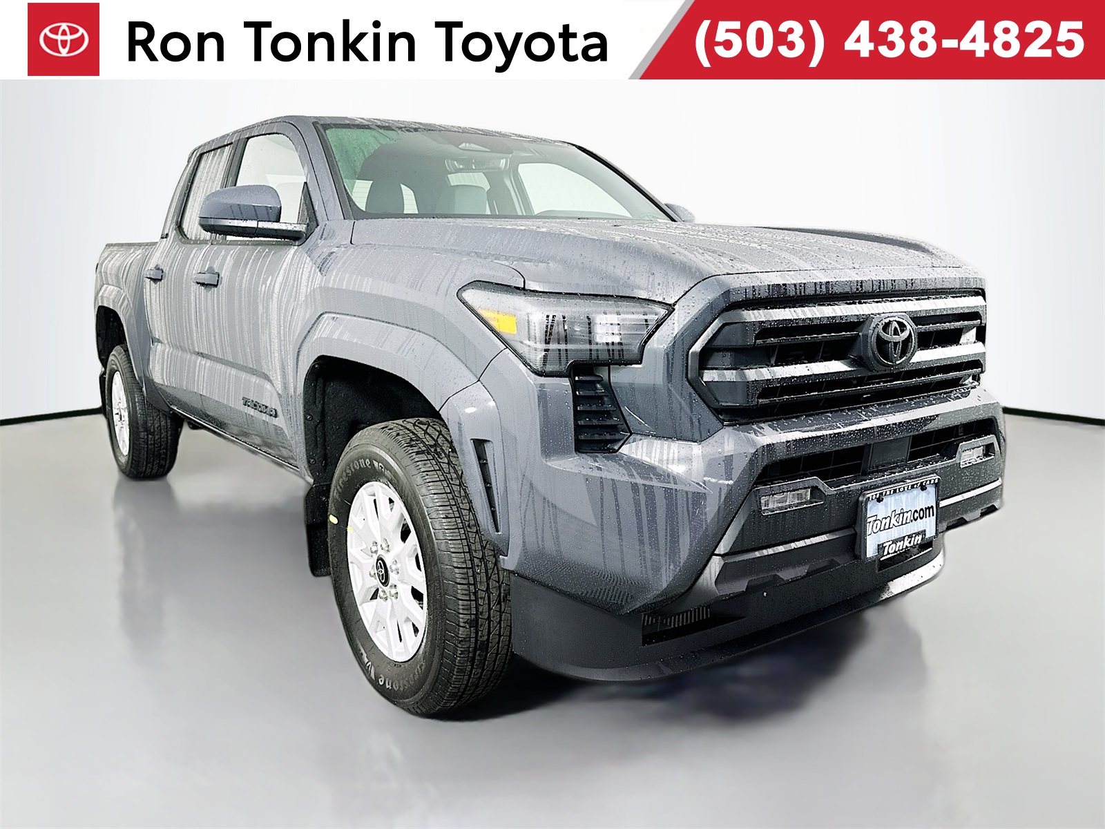 2025 Toyota Tacoma SR5's photo