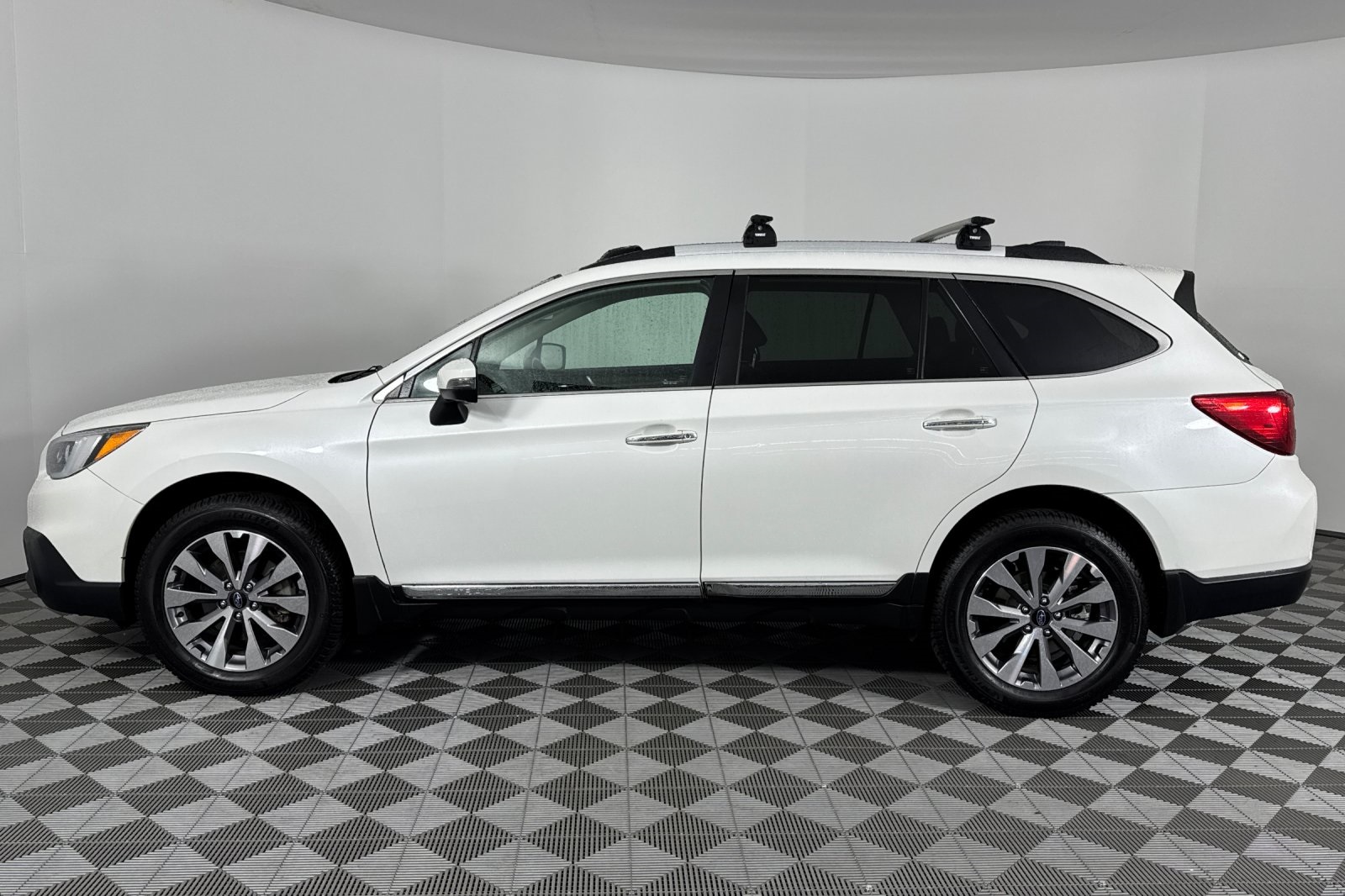 2017 Subaru Outback 3.6R photo 7