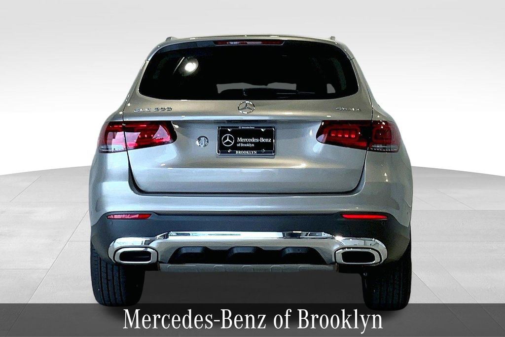 2021 Mercedes Benz GLC 300 4MATIC photo 4