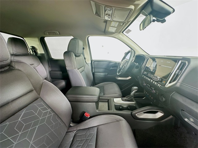 2025 Nissan Frontier SV photo 23