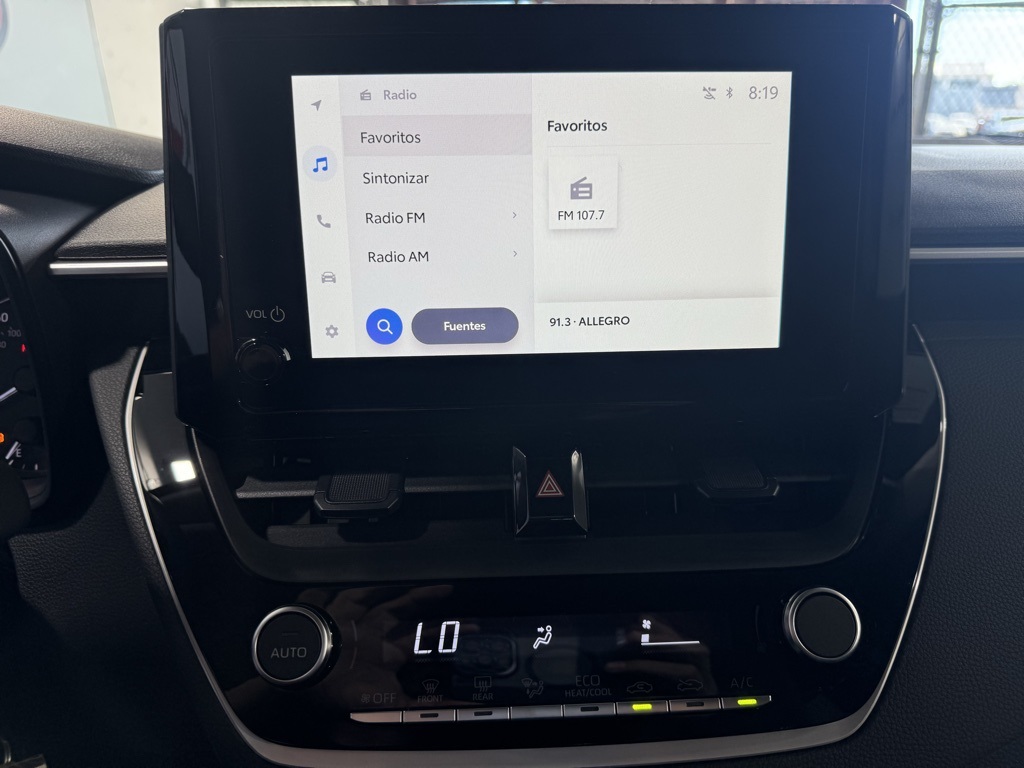 2025 Toyota Corolla SE photo 34