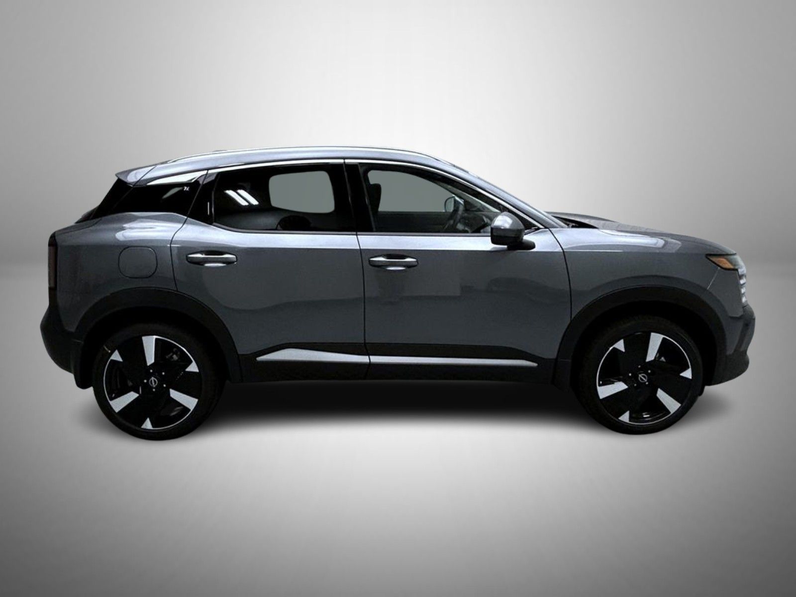 2025 Nissan Kicks SR photo 4