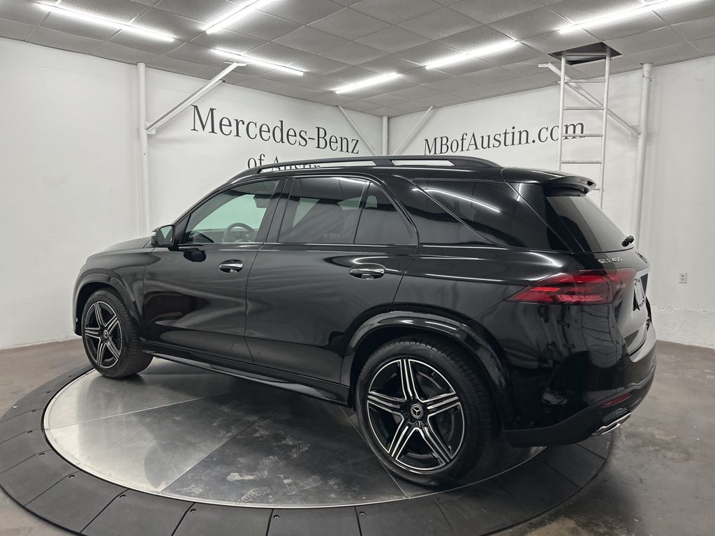 2026 Mercedes Benz GLE 450 4MATIC photo 3