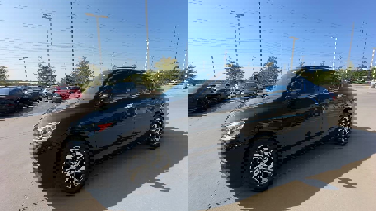 2016 Honda Accord LX photo 4