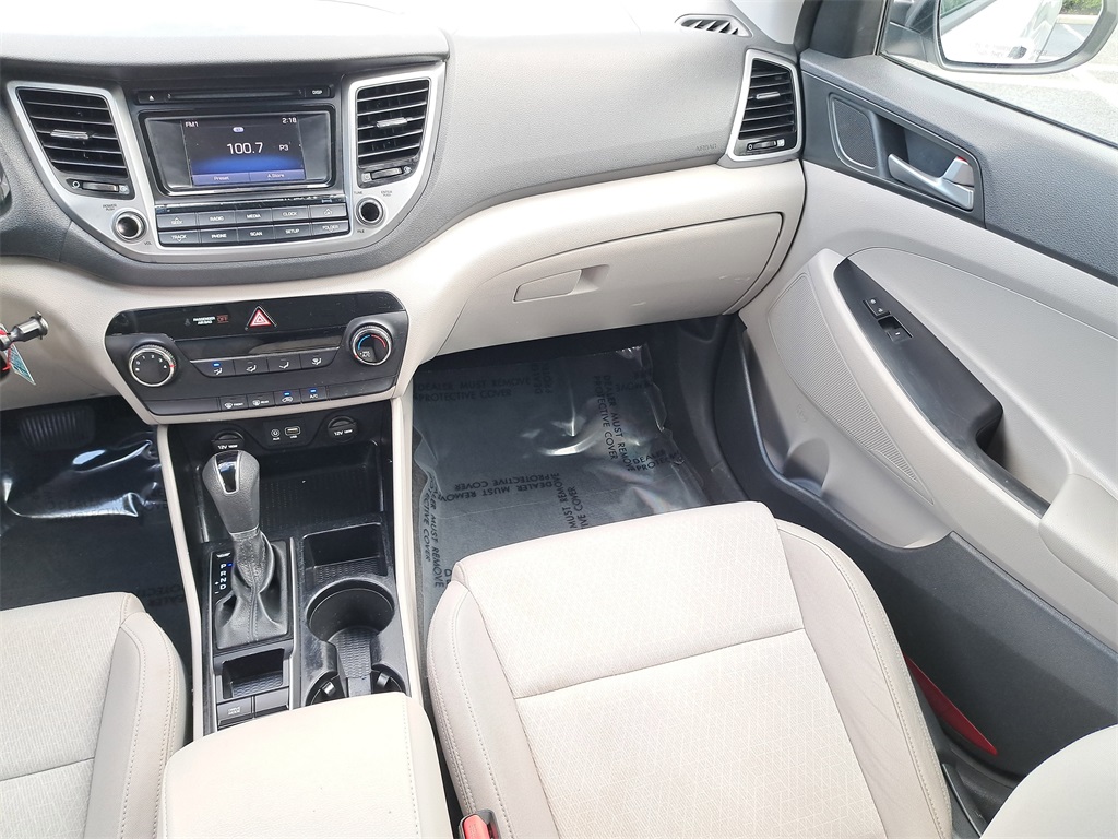2016 Hyundai Tucson SE photo 15