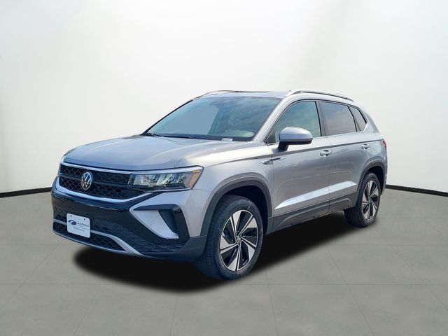 2024 Volkswagen Taos SE's photo