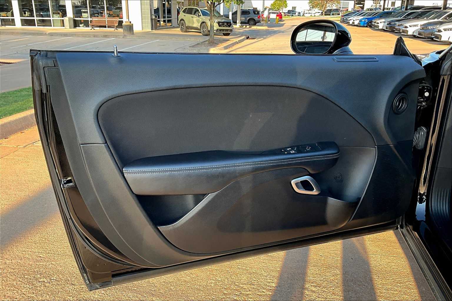 2022 Dodge Challenger R/T photo 18