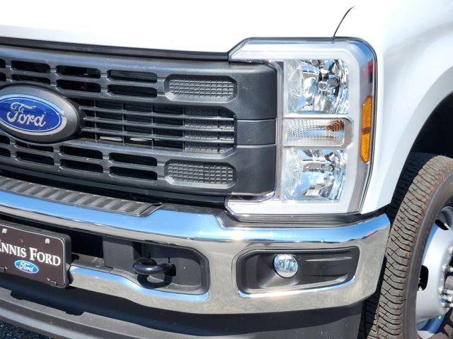 2026 Ford F-350 XL photo 8