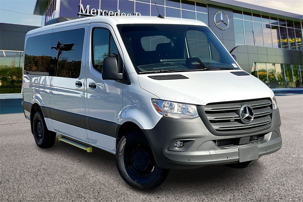 2026 Mercedes-Benz Sprinter Passenger Van Base's photo