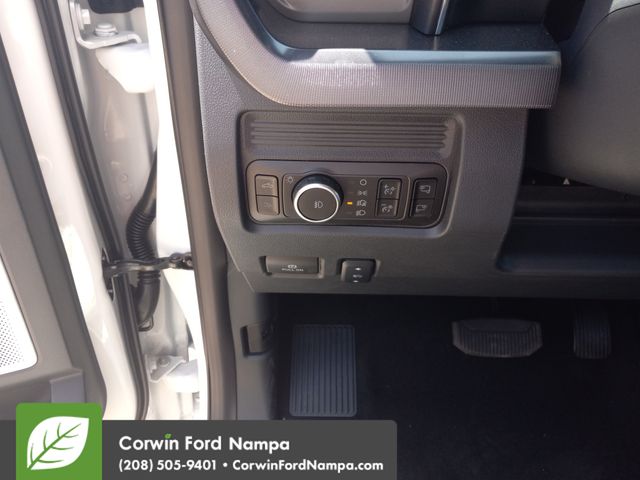 2025 Ford F-350 Platinum photo 18