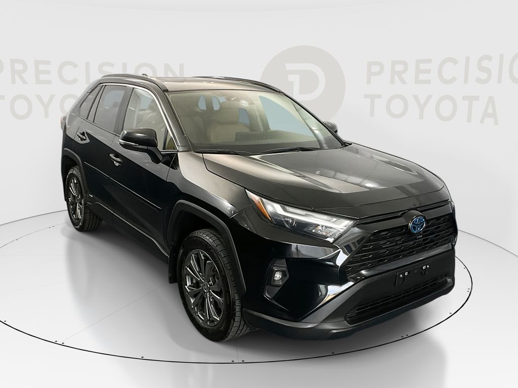 2022 Toyota RAV4 XLE Premium