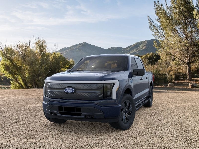 2025 Ford F-150 Lightning photo 2