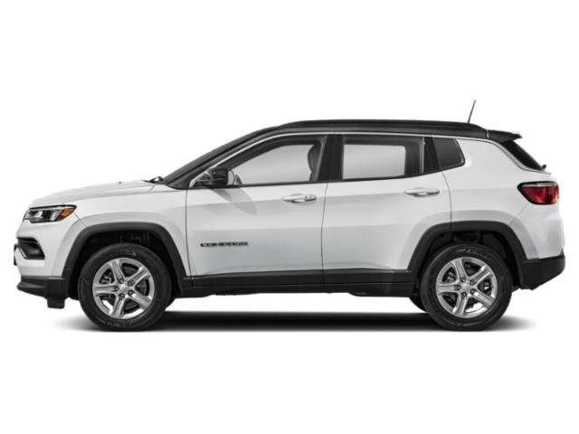 2025 Jeep Compass Latitude photo 3
