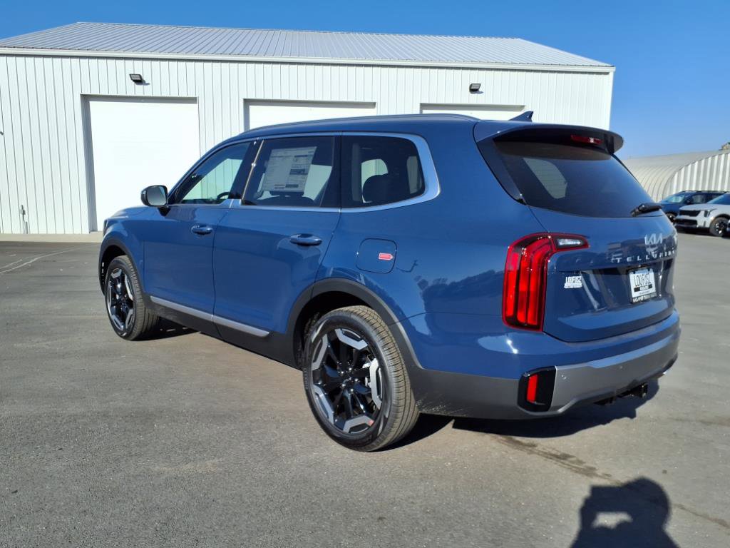 2025 Kia Telluride S photo 4