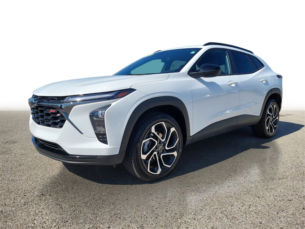 2025 Chevrolet Trax photo 3