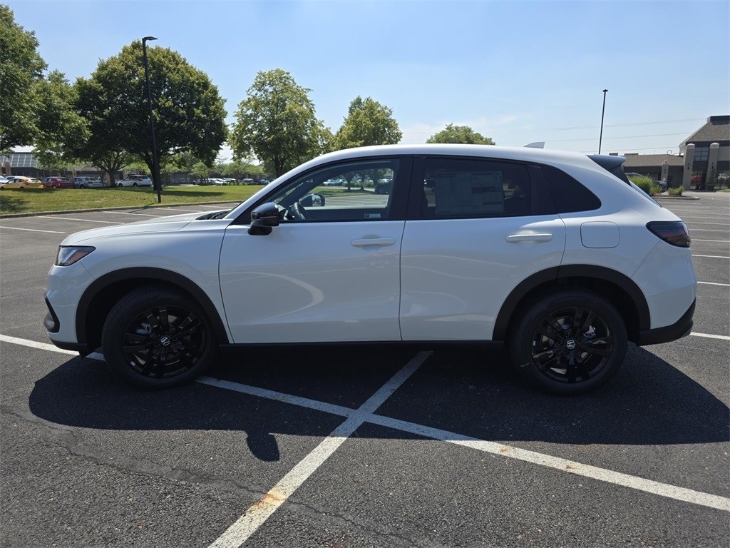 2026 Honda HR-V Sport photo 9