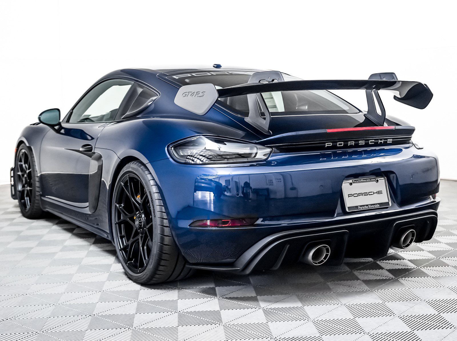 2025 Porsche Cayman GT4 RS photo 3