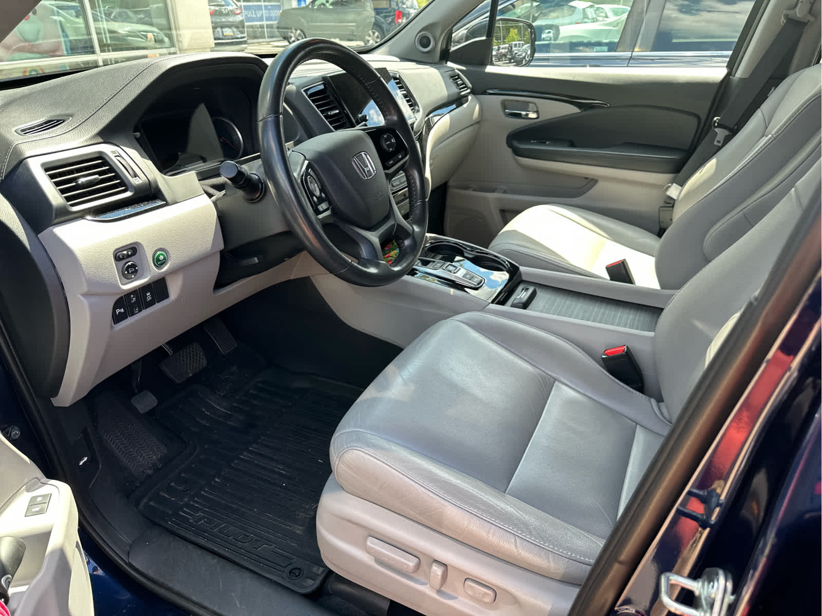 2019 Honda Pilot Touring photo 15