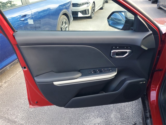 2025 Kia K4 GT-Line photo 5