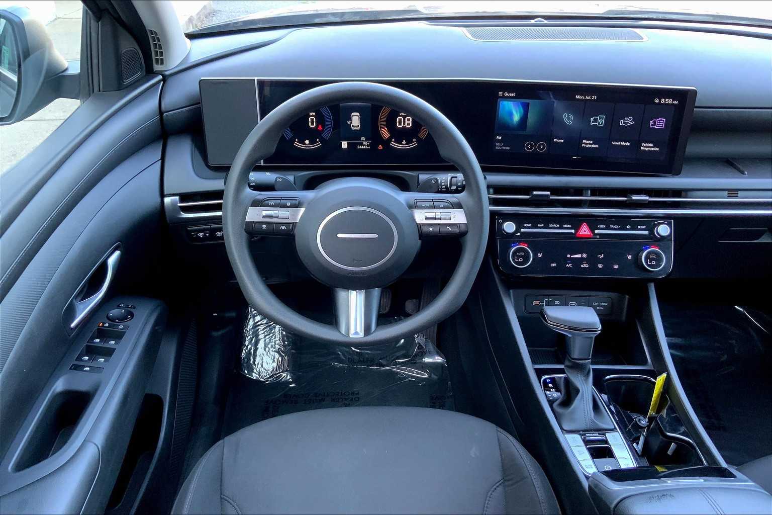 2025 Hyundai Tucson SEL photo 5