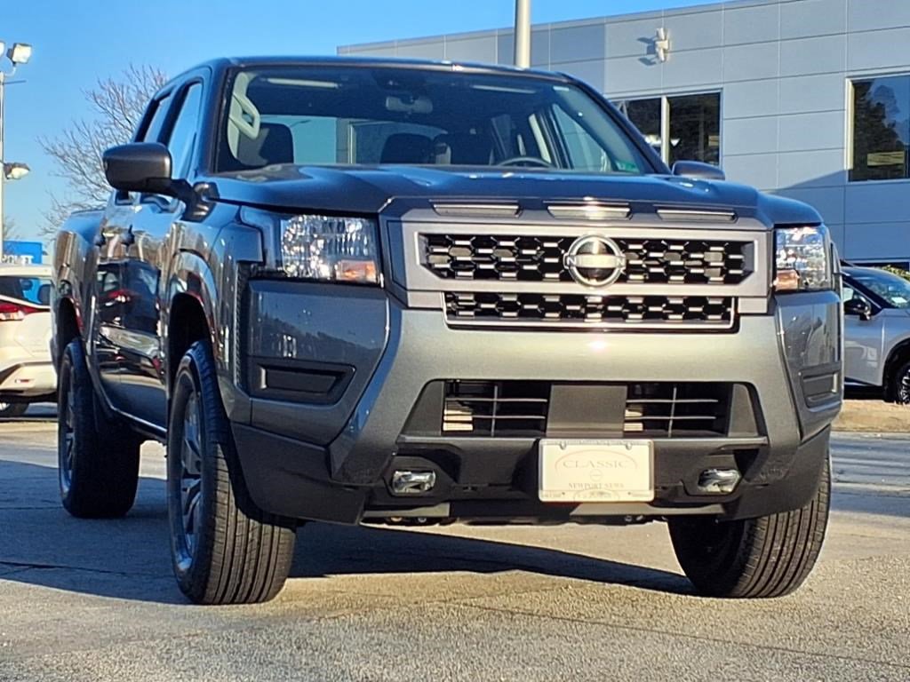 2025 Nissan Frontier SV photo 2