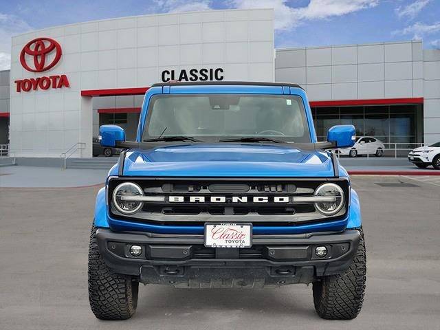 2022 Ford Bronco Outer Banks photo 2