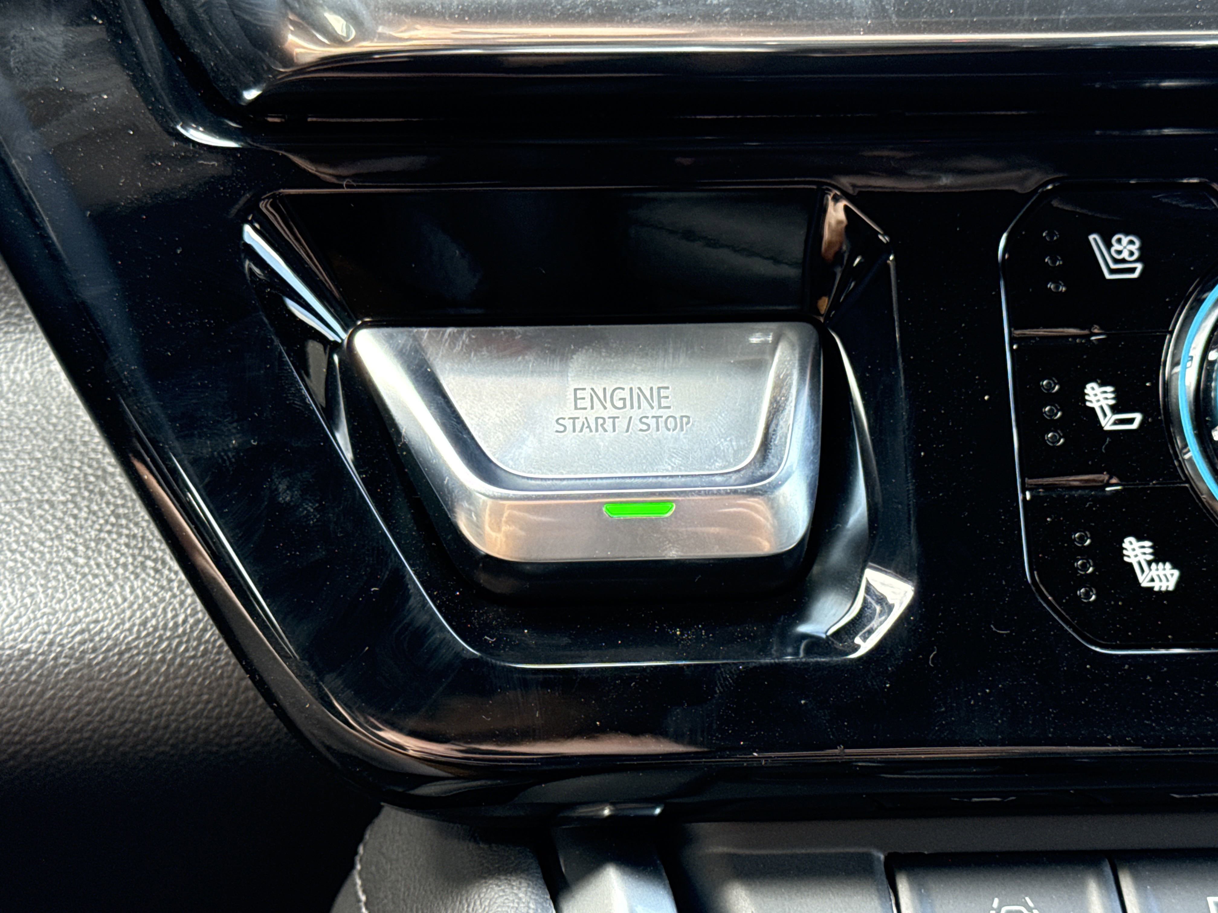 2025 Gmc Sierra Denali photo 11