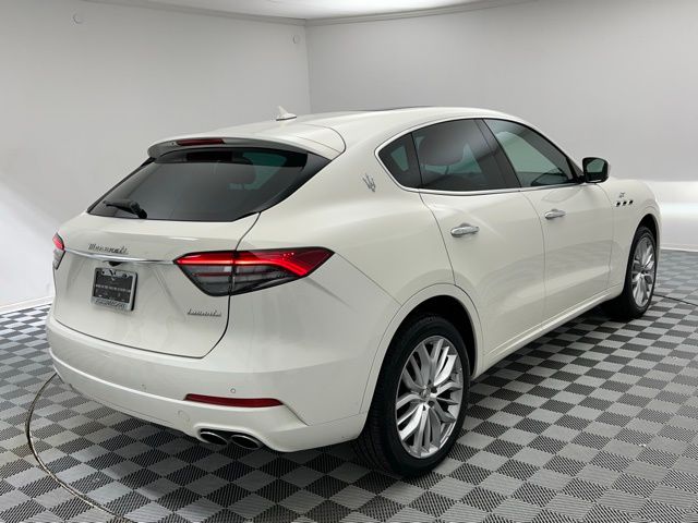 2022 Maserati Levante GT photo 6