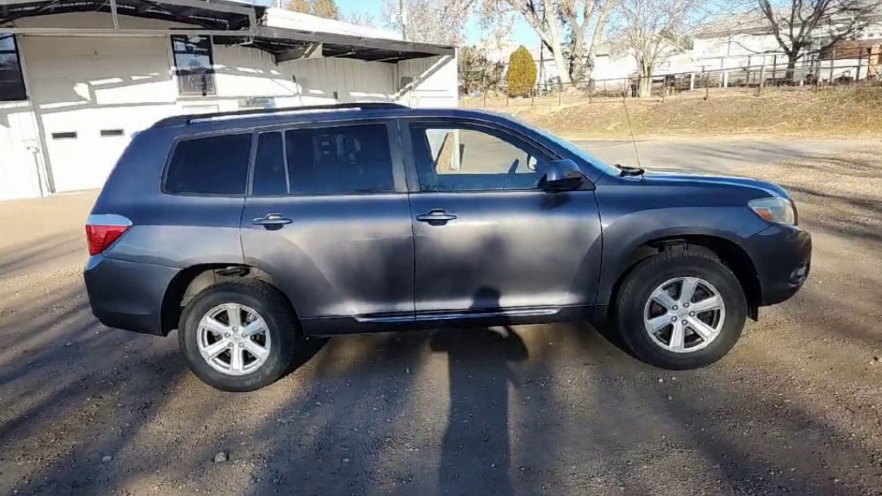 2009 Toyota Highlander Base's photo