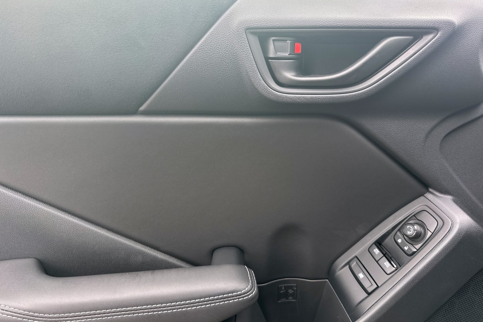 2025 Toyota GR86 Premium photo 11