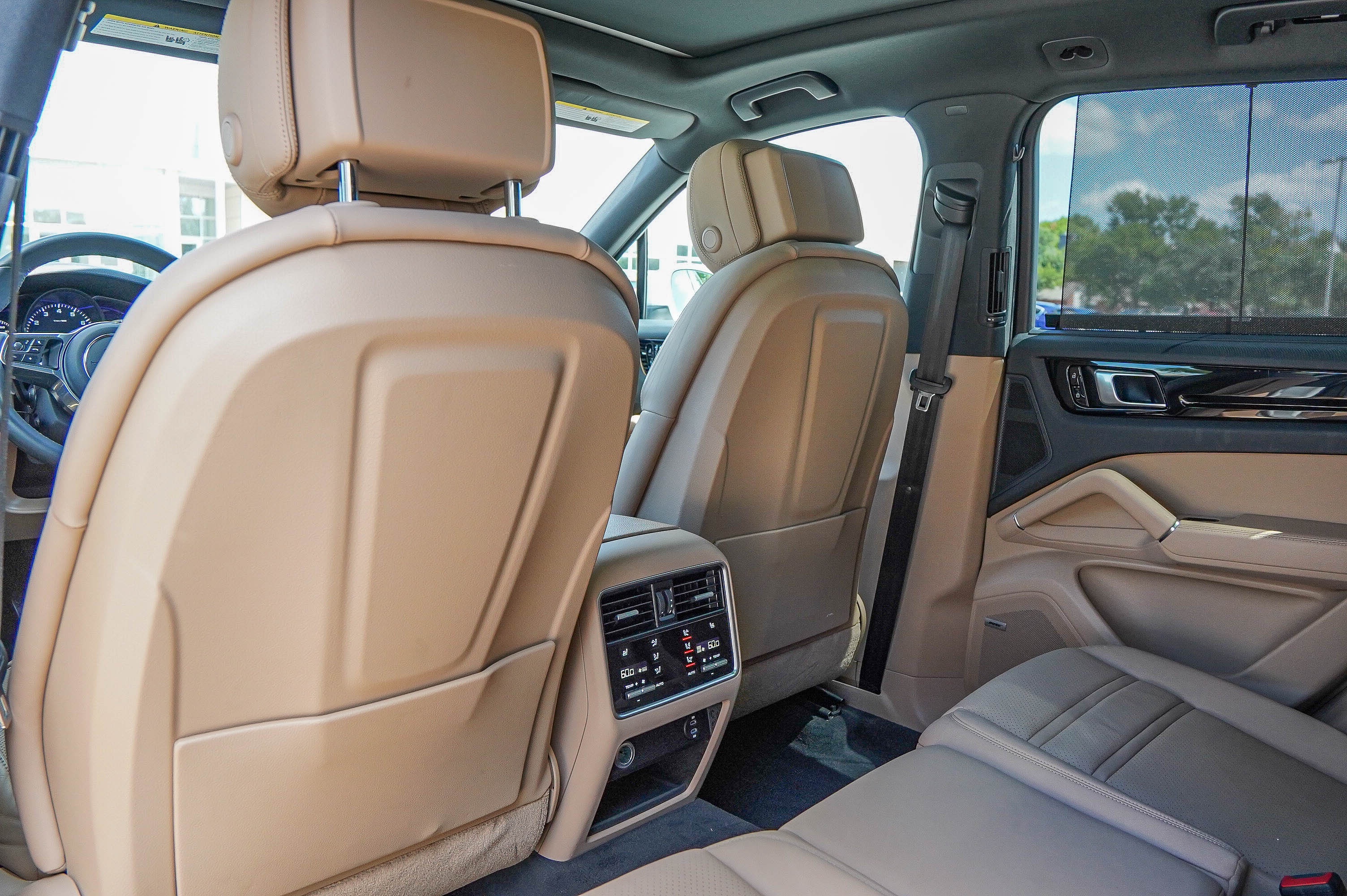 2021 Porsche Cayenne Base photo 31