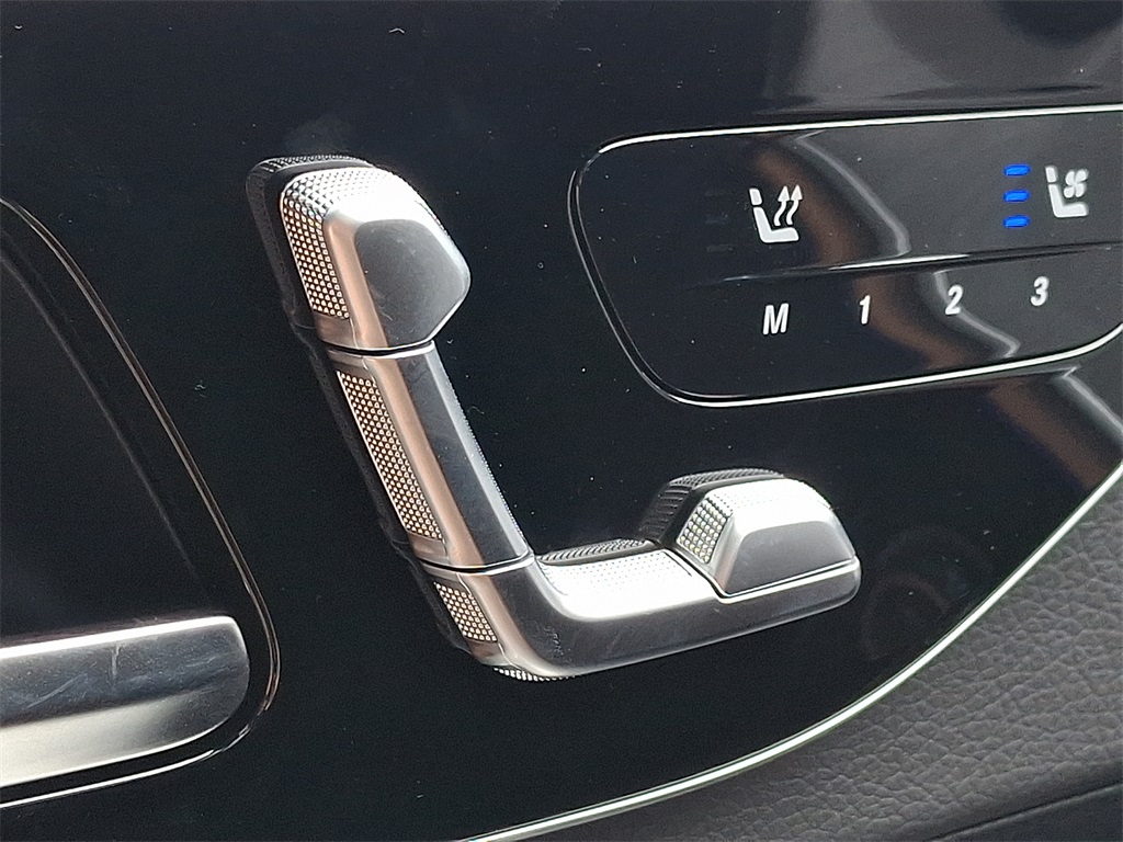 2025 Mercedes Benz C 300 4MATIC photo 18