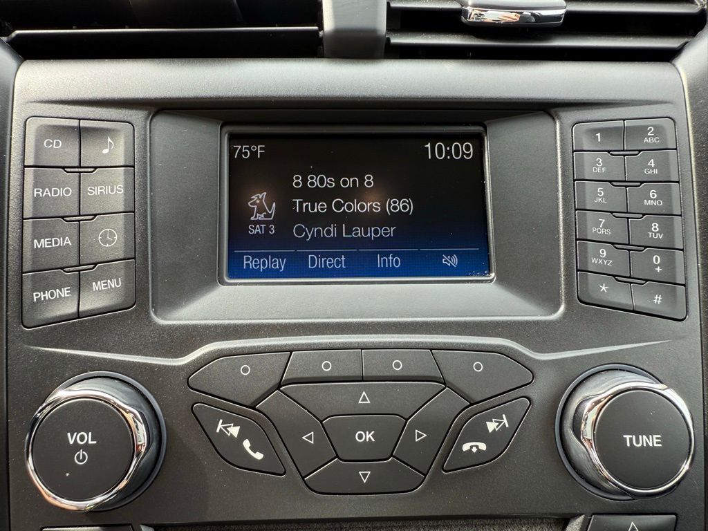 2018 Ford Fusion SE photo 17