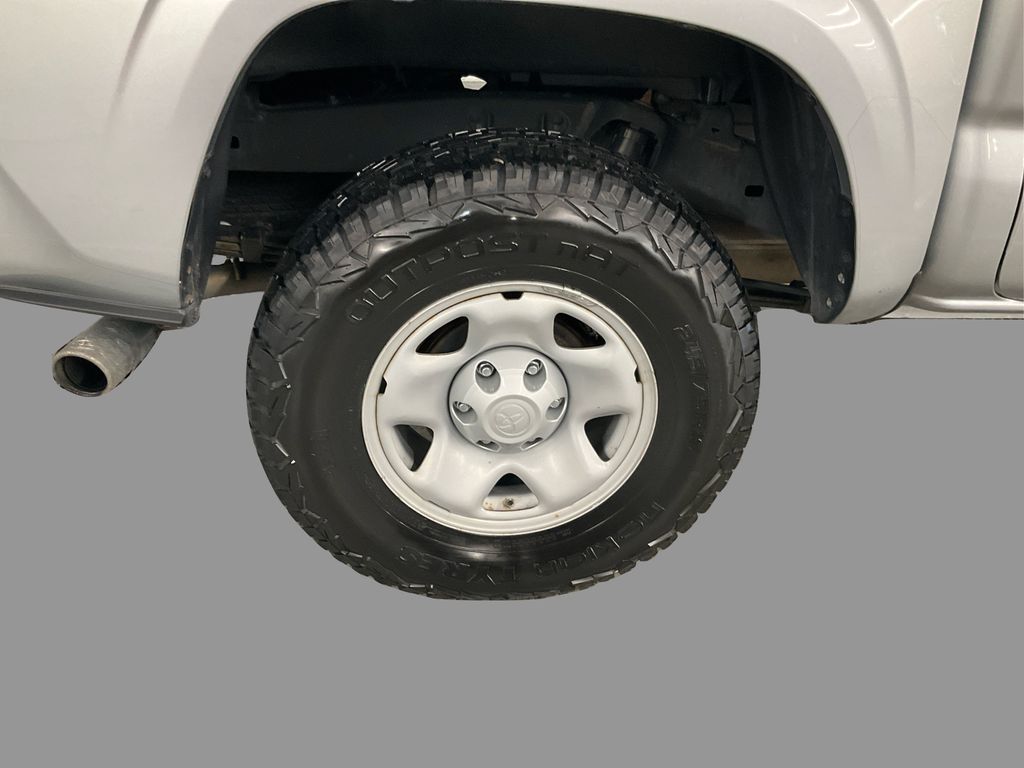 2022 Toyota Tacoma SR photo 23