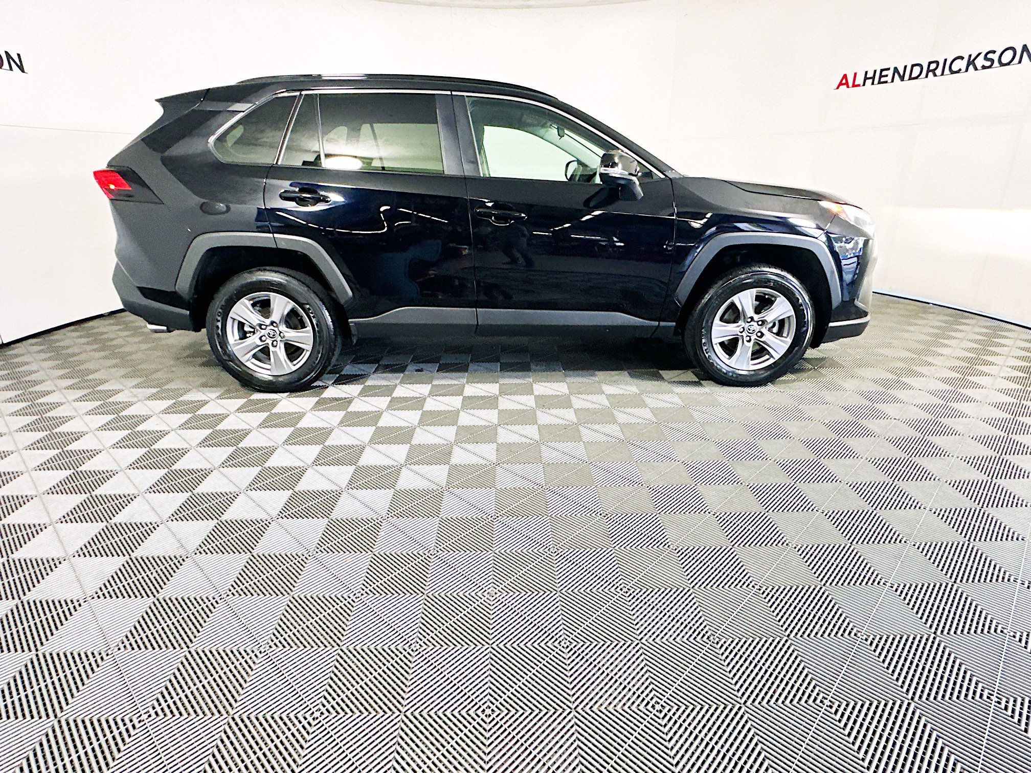 Used 2024 Toyota RAV4 XLE with VIN 2T3W1RFV6RW309527 for sale in Northfield, Minnesota