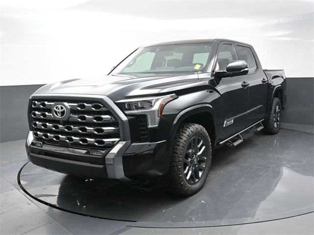2025 Toyota Tundra Platinum's photo