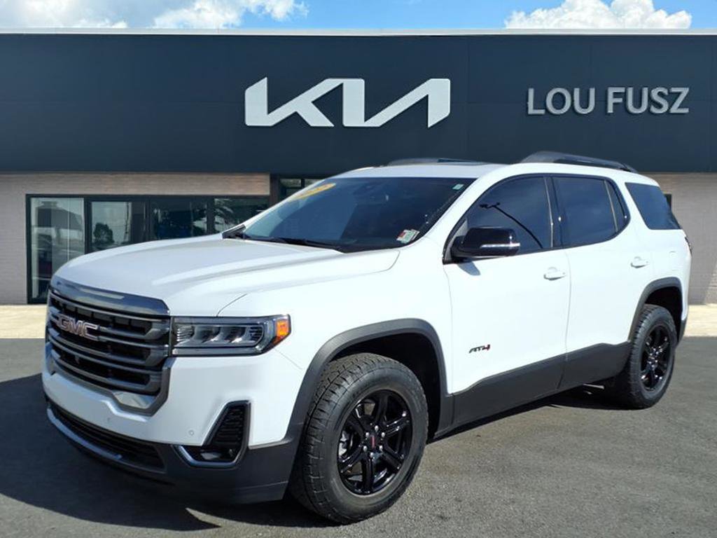 2022 GMC Acadia AT4