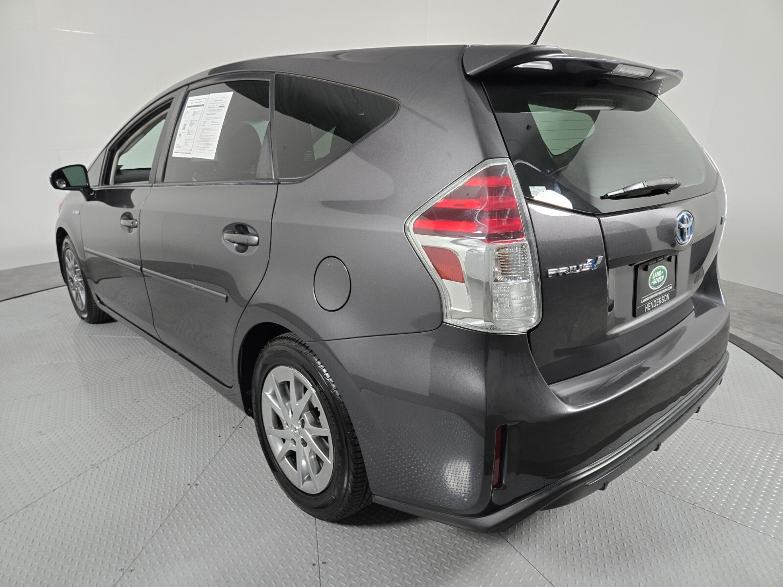 2015 Toyota Prius V Four photo 5
